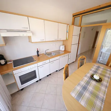Guest house Lucija