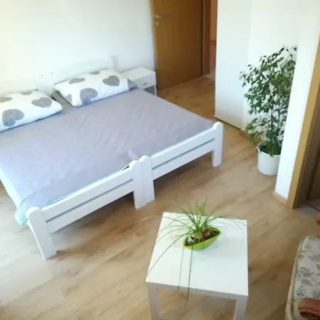 Guest house Lucija Bibinje